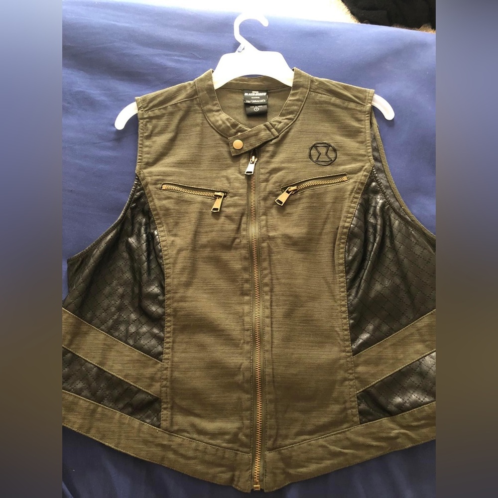 Torrid Her Universe Marvel Black Widow vest